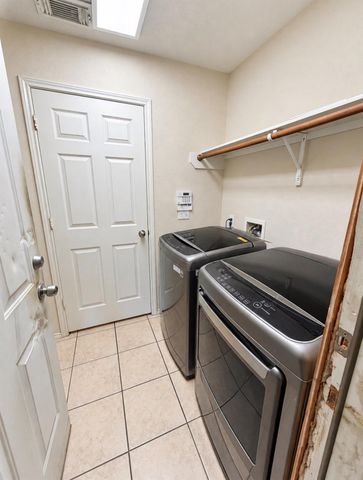 11518 Berkway Trail, Houston, TX 77065