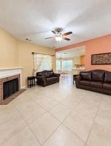 11518 Berkway Trail, Houston, TX 77065