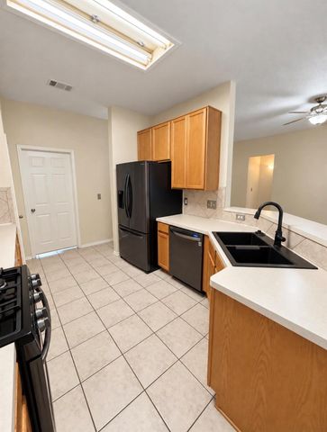 11518 Berkway Trail, Houston, TX 77065