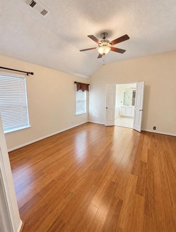11518 Berkway Trail, Houston, TX 77065