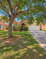 11518 Berkway Trail, Houston, TX 77065