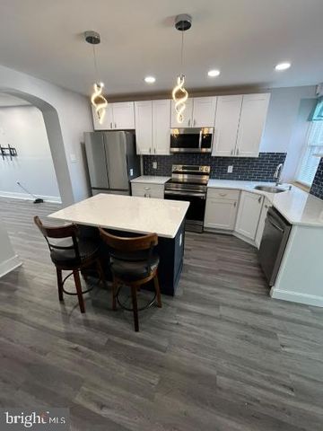8340 WILLIAMS AVE, Philadelphia, PA 19150
