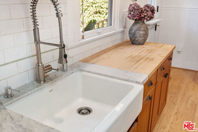 1233 N Genesee Avenue, West Hollywood, CA 90046