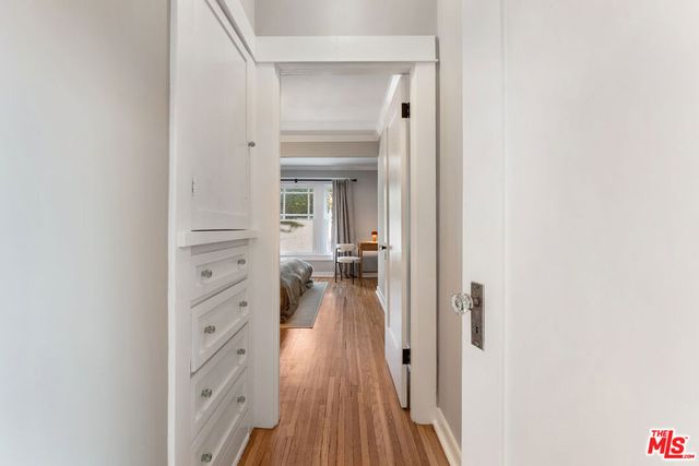 1233 N Genesee Avenue, West Hollywood, CA 90046