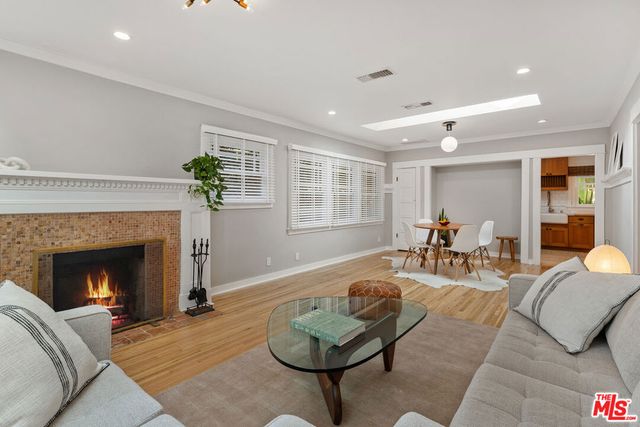 1233 N Genesee Avenue, West Hollywood, CA 90046