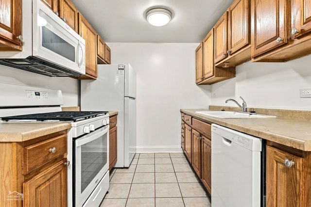 10045 S Walnut Terrace 1-101, Palos Hills, IL 60465