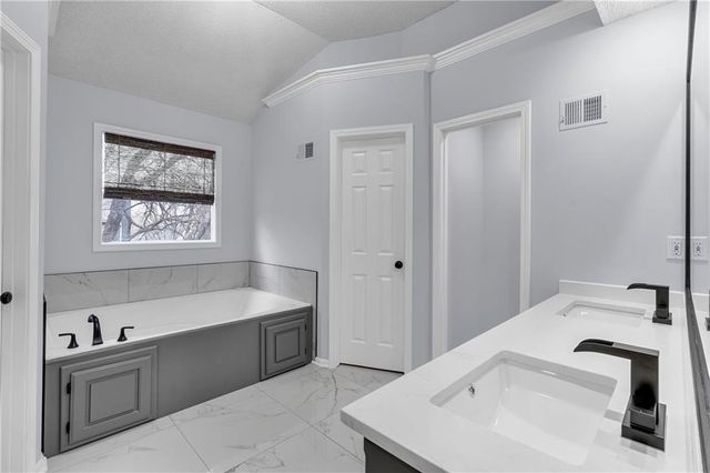 14030 W 130 Terrace, Olathe, KS 66062