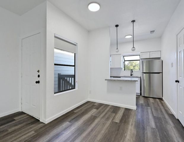 9508 Kempler DR C, Austin, TX 78748