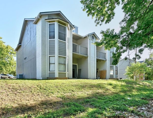 9508 Kempler DR C, Austin, TX 78748