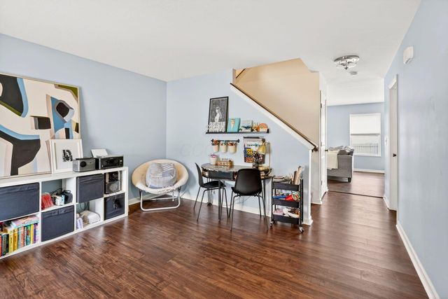 631 Rolling Acre Drive, Lithopolis, OH 43136