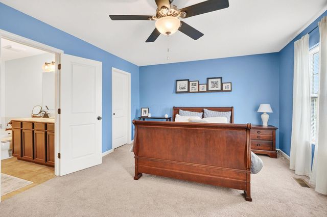 631 Rolling Acre Drive, Lithopolis, OH 43136