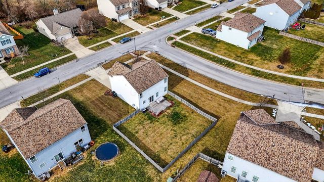 631 Rolling Acre Drive, Lithopolis, OH 43136