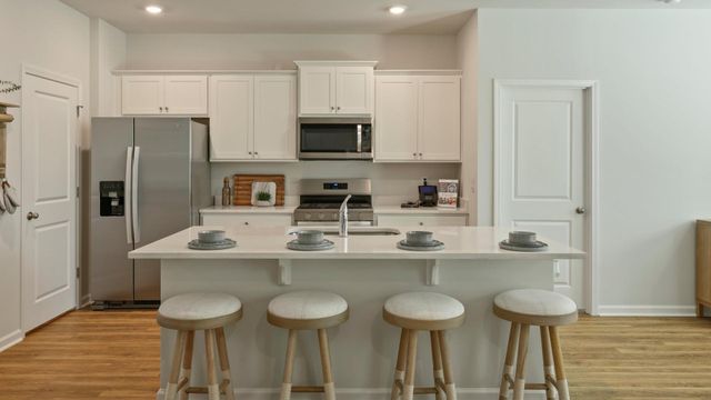 3186 Dalmore Drive, Ravenel, SC 29470