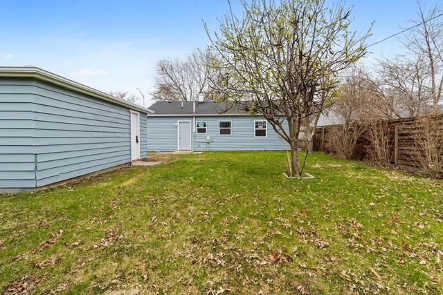 132 W Sauk Trail, South Chicago Heights, IL 60411