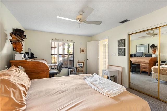 5905 LA VISTA LANE, Bradenton, FL 34210