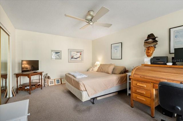 5905 LA VISTA LANE, Bradenton, FL 34210