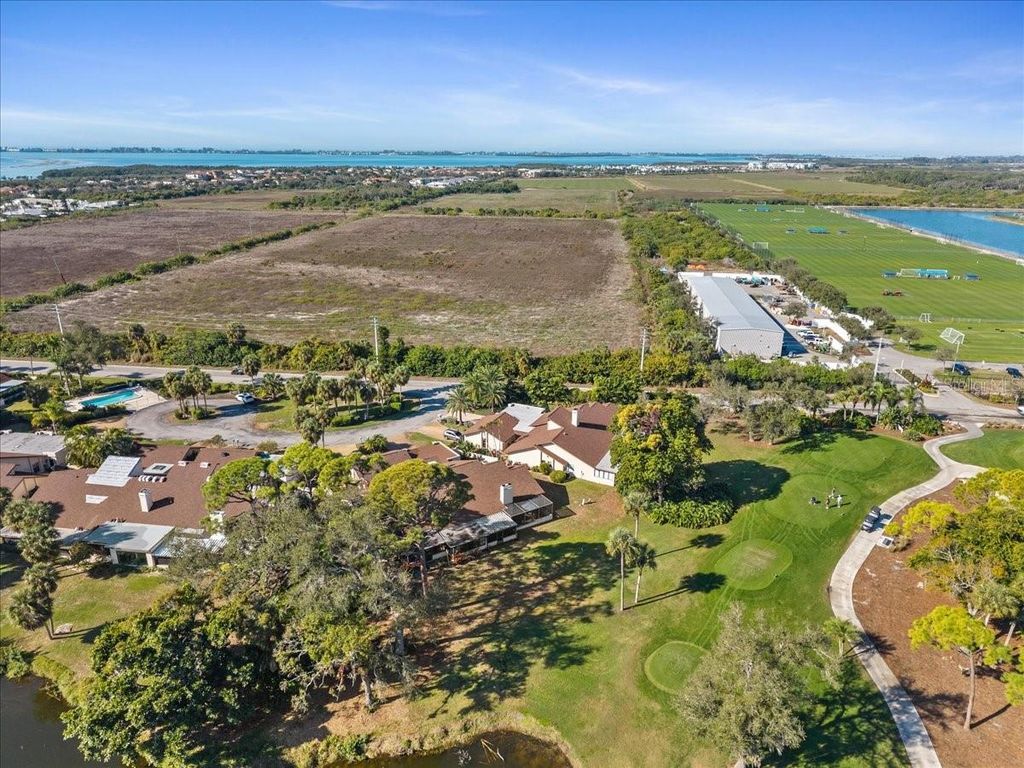 Image 46 of property listing at 5905 LA VISTA LANE, Bradenton, FL 34210