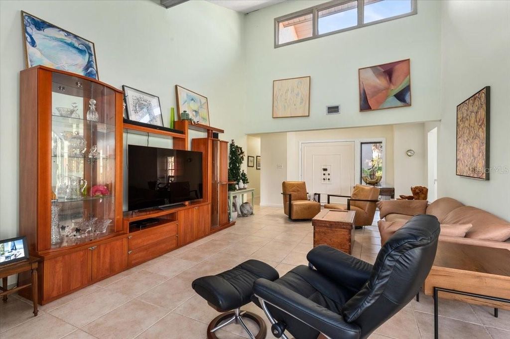 Image 6 of property listing at 5905 LA VISTA LANE, Bradenton, FL 34210