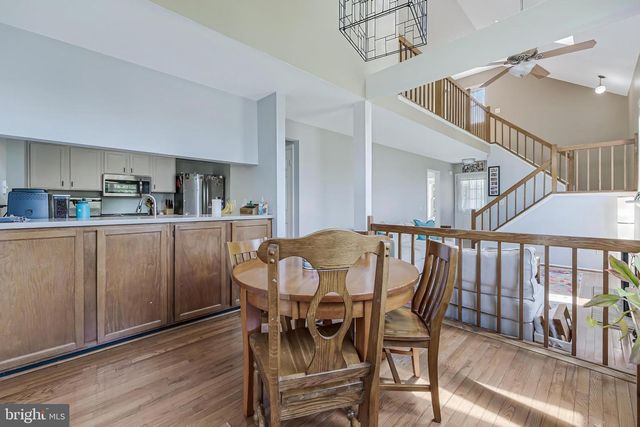 30 FENTON WOOD DR., Sterling, VA 20165