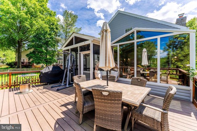 30 FENTON WOOD DR., Sterling, VA 20165