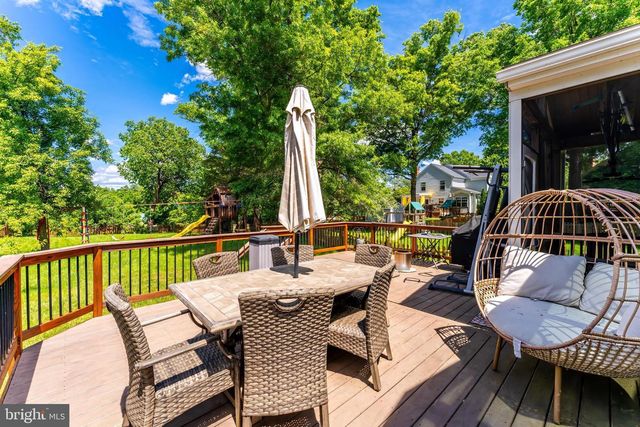 30 FENTON WOOD DR., Sterling, VA 20165