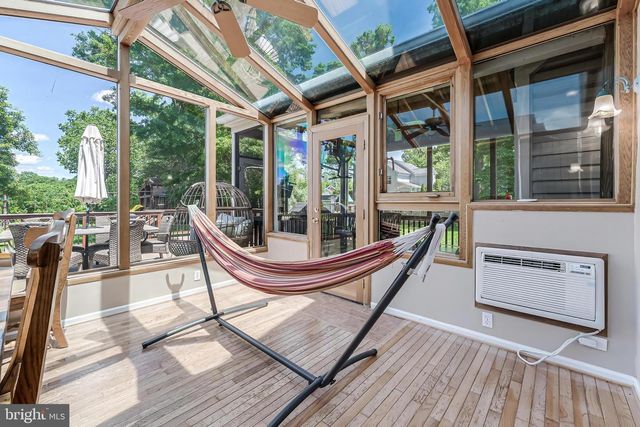 30 FENTON WOOD DR., Sterling, VA 20165