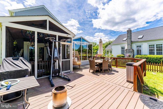 30 FENTON WOOD DR., Sterling, VA 20165