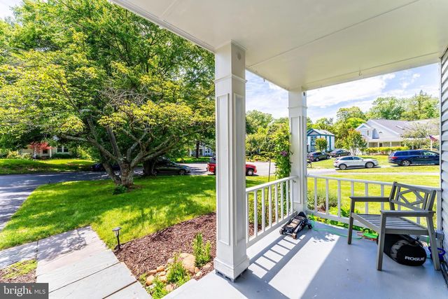 30 FENTON WOOD DR., Sterling, VA 20165