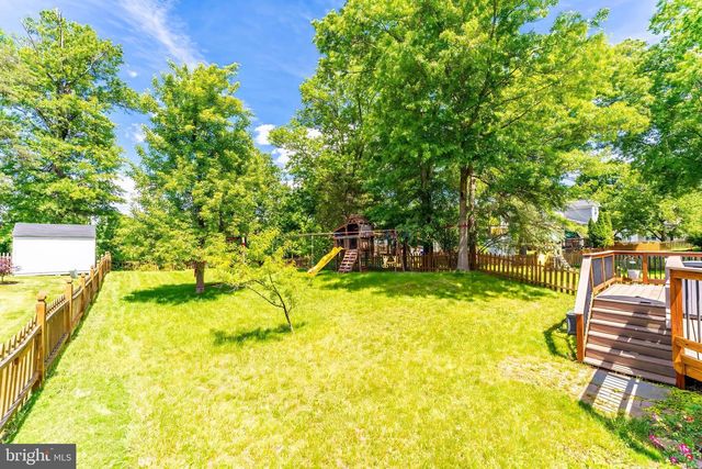 30 FENTON WOOD DR., Sterling, VA 20165