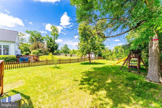 30 FENTON WOOD DR., Sterling, VA 20165