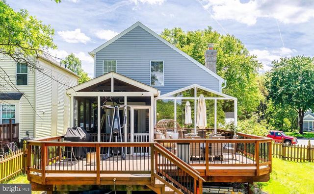 30 FENTON WOOD DR., Sterling, VA 20165