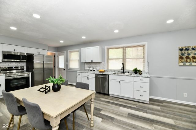 29 Parkwood Drive, Brownsburg, IN 46112