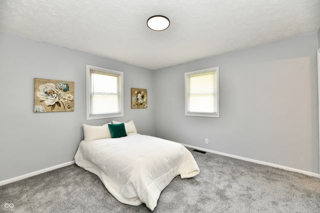 29 Parkwood Drive, Brownsburg, IN 46112