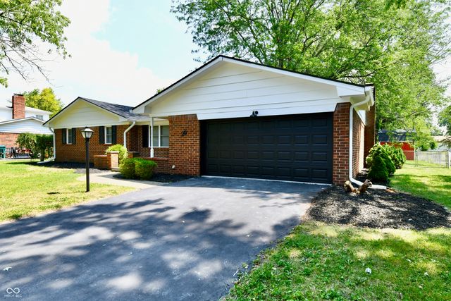 29 Parkwood Drive, Brownsburg, IN 46112