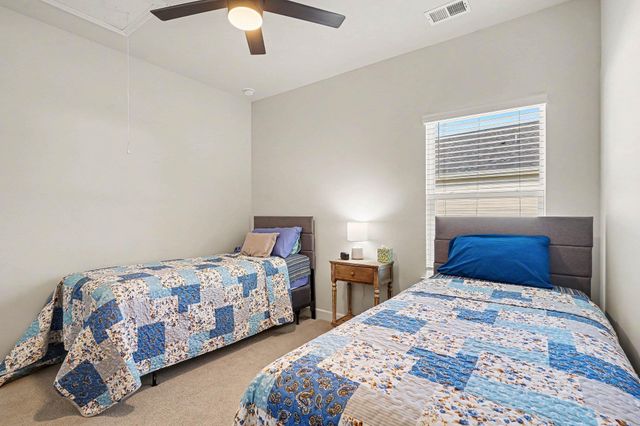 812 Sandy Side Dr., Little River, SC 29566