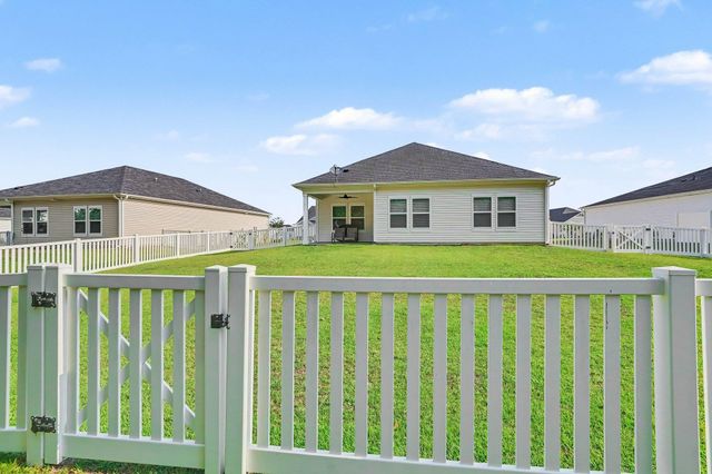 812 Sandy Side Dr., Little River, SC 29566