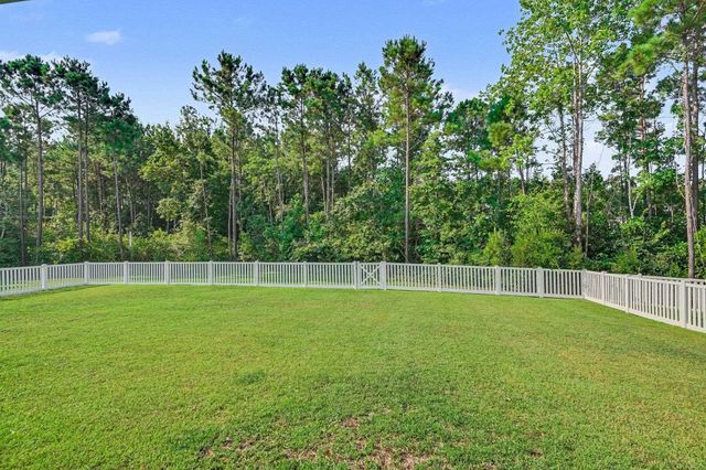 812 Sandy Side Dr., Little River, SC 29566