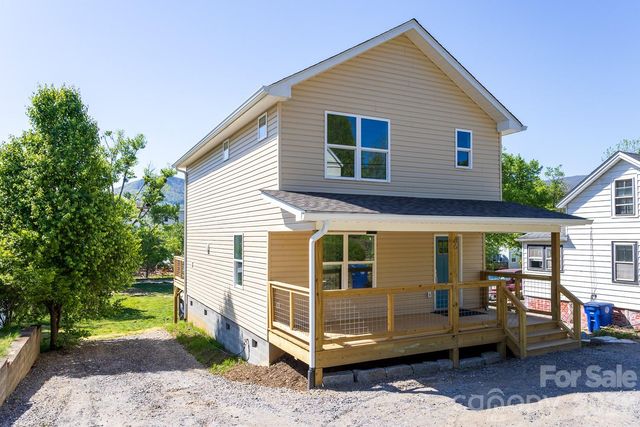 46 Vance Avenue, Black Mountain, NC 28711