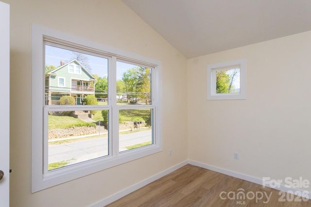 46 Vance Avenue, Black Mountain, NC 28711