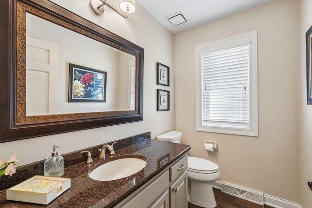 15155 Shamrock LANE, Brookfield, WI 53005