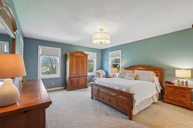 15155 Shamrock LANE, Brookfield, WI 53005