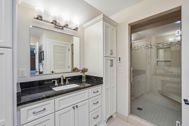 15155 Shamrock LANE, Brookfield, WI 53005