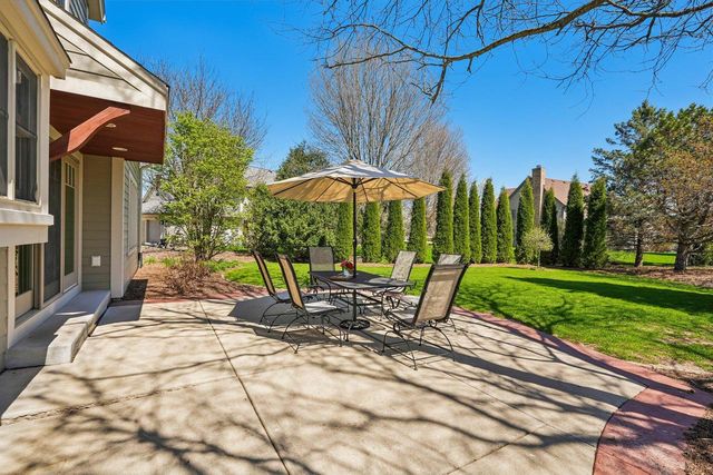 15155 Shamrock LANE, Brookfield, WI 53005
