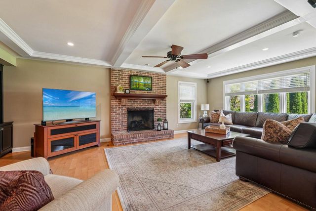 15155 Shamrock LANE, Brookfield, WI 53005