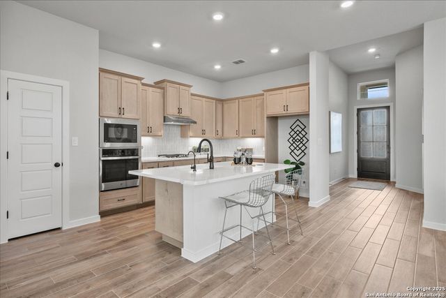 1670 Couser Avenue, New Braunfels, TX 78132