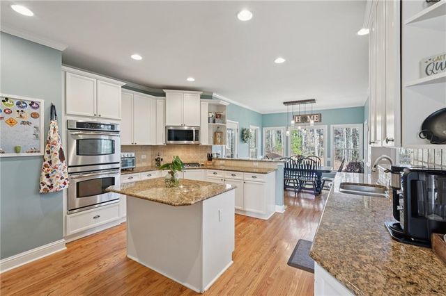 788 Highcrest Drive, Acworth, GA 30101