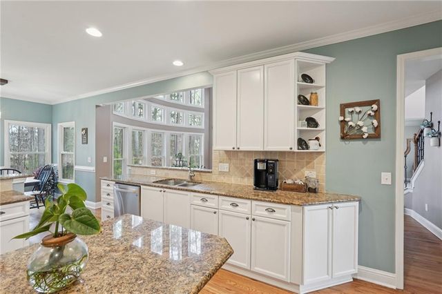 788 Highcrest Drive, Acworth, GA 30101