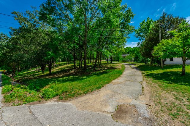 8840 Igou Gap Road, Chattanooga, TN 37421