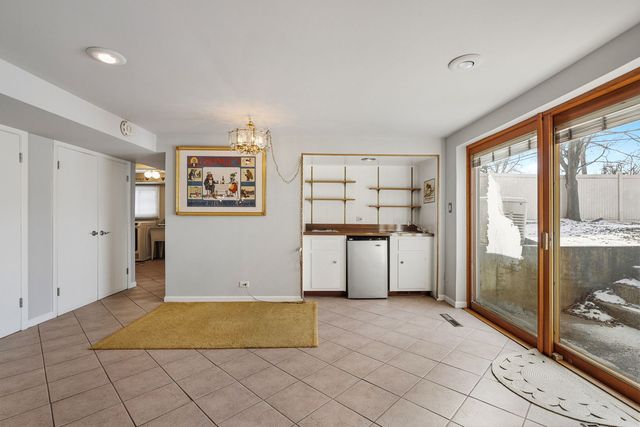 9330 Murray Court, Morton Grove, IL 60053