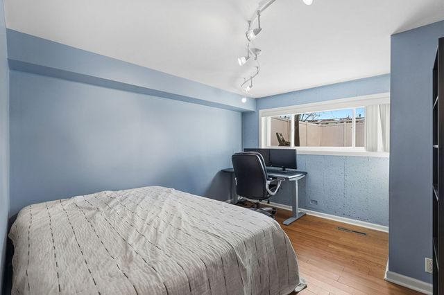 9330 Murray Court, Morton Grove, IL 60053